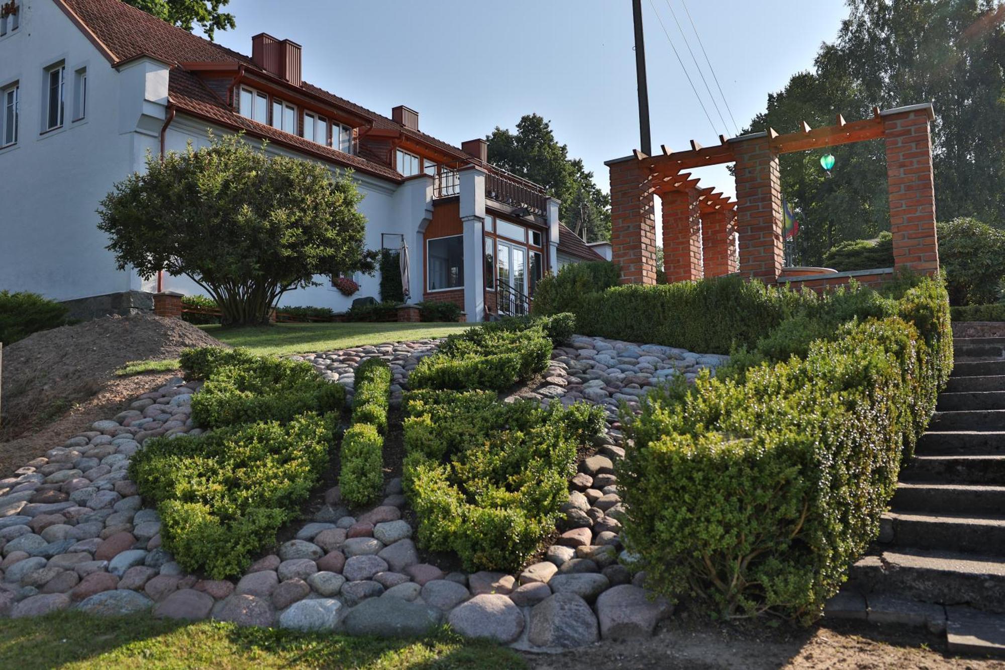 Asmonienes Sveciu Namai "Senoji Mokyklele" Smalininkai Exterior foto